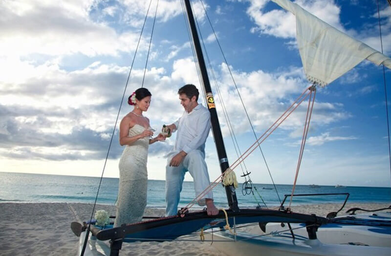 strand-brautpaar-hochzeit-karibik