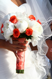 mexiko-hochzeit-brautstrauss brautstrauss-rot-weiss-rosen